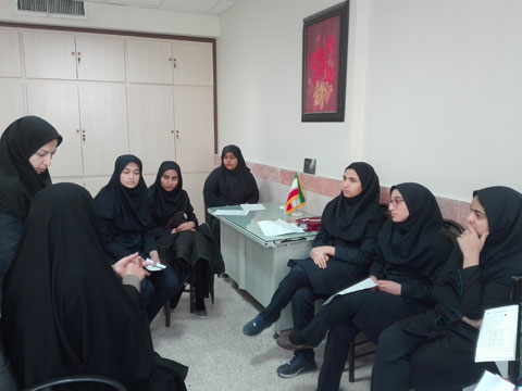 برگزاری جلسه با دانش آموزان فعال در رشته مسابقه کانال در پیام رسان سروش ویژه ششمین یادواره یاران شیدایی