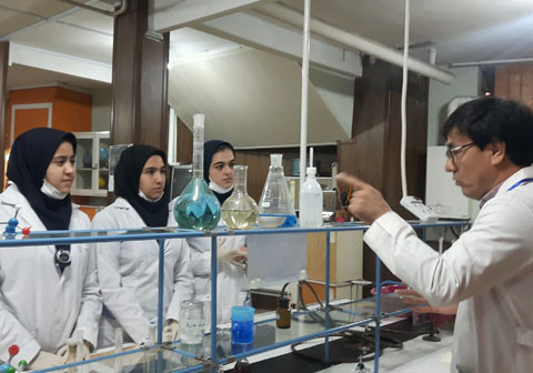 برگزاری سومین دوره مسابقات آزمایشگاهی شهید احمدی روشن