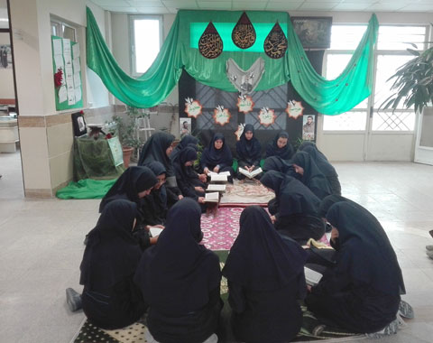 برگزاری محفل انس با قرآن در دهه فاطمیه