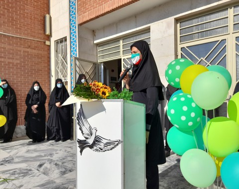 مراسم تجلیل از دانش آموز قهرمان برگزار شد.